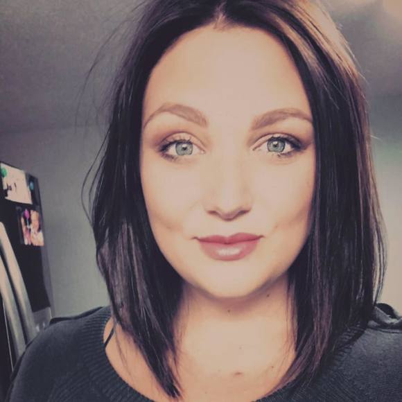 Meet your Posher, Rayna - Picture 1 of 1